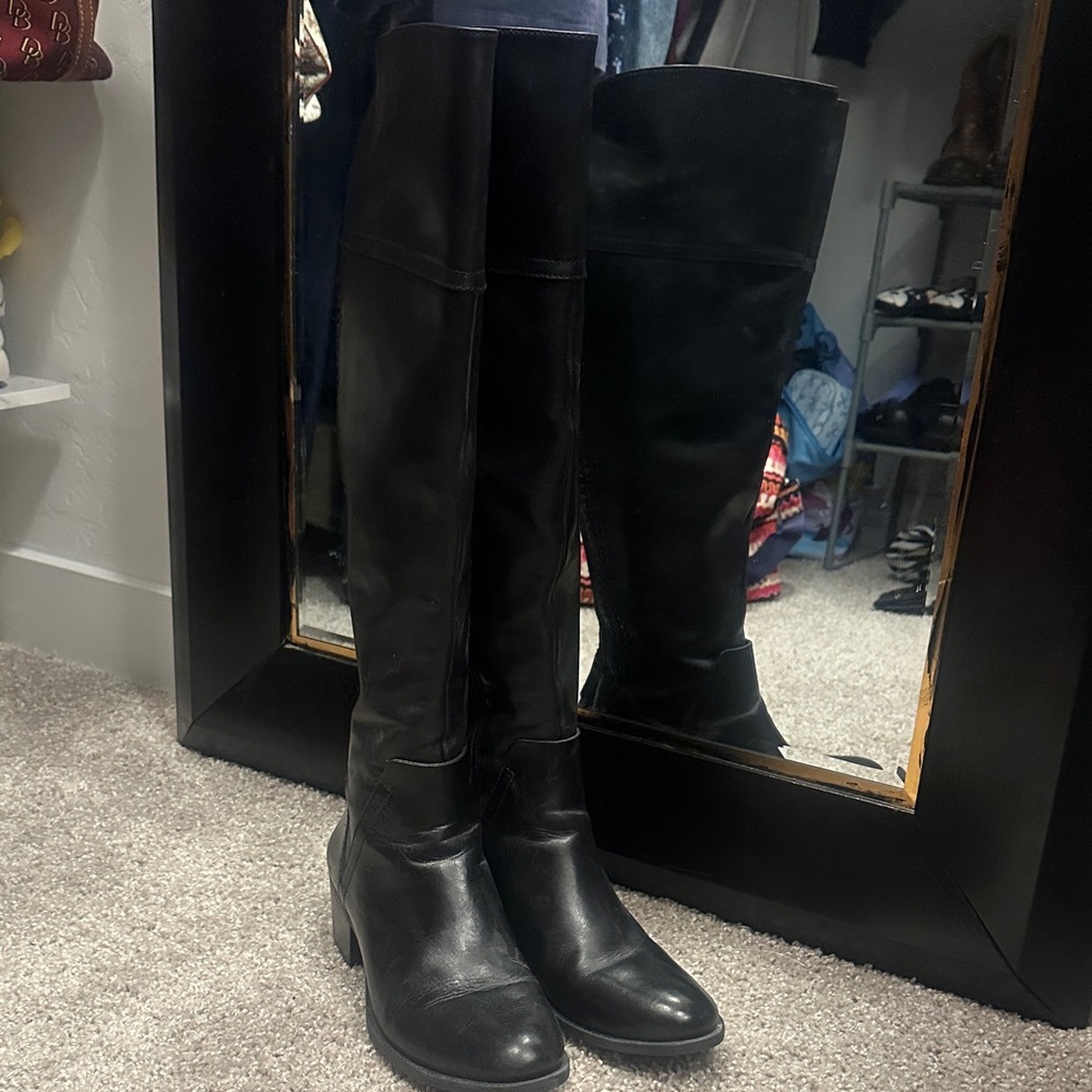 Vince Camuto Sleek Knee Hugh Ridinf Boots